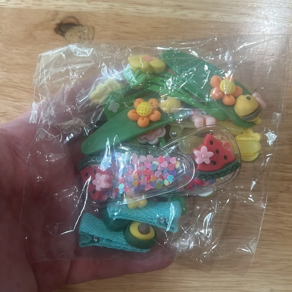 Colorful hair clips
